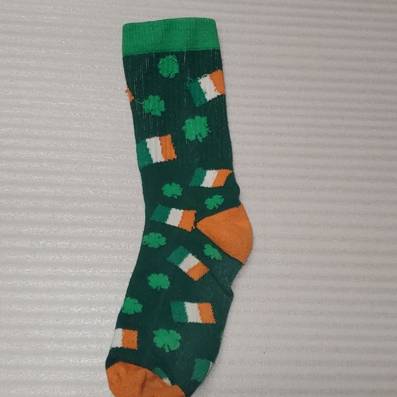 Luck of the irish socks - Picture 1 of 3